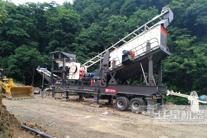 小型移動(dòng)式粉碎機(jī) 小型移動(dòng)式粉碎機(jī)