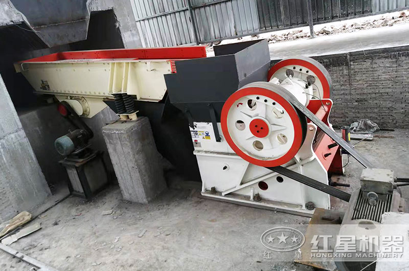 900x1200鄂破機作業現場實拍 900x1200鄂破機作業現場實拍